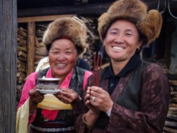 Kima Sherpa and friend in Sibuje